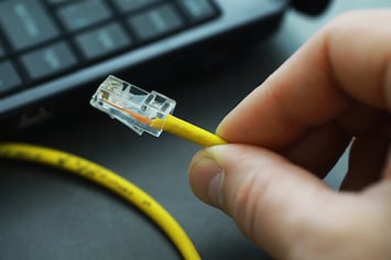 ethernet-rj45-plug