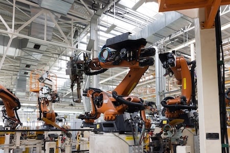 photo-automobile-production-line-welding-car-body-modern-car-assembly-plant-auto-industry-2